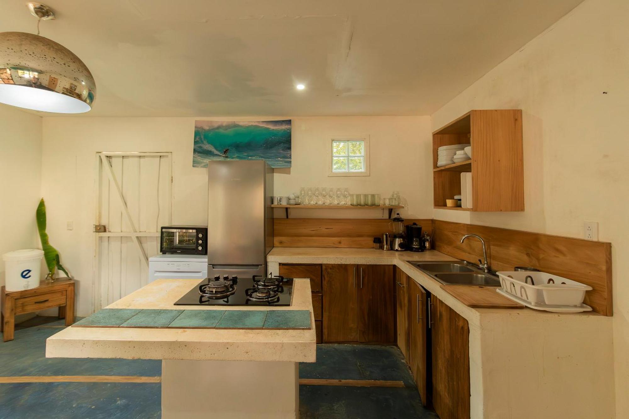 La Sana Surf Hotel, New Management, Few Mn Drive To The Beach Playa Santa Teresa  Luaran gambar